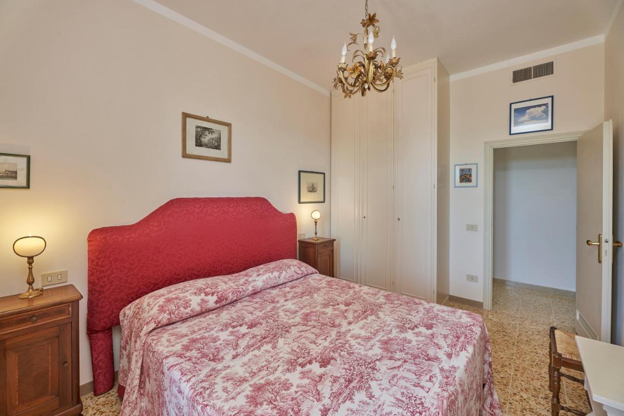 Marciana Hills Apartments エクステリア 写真