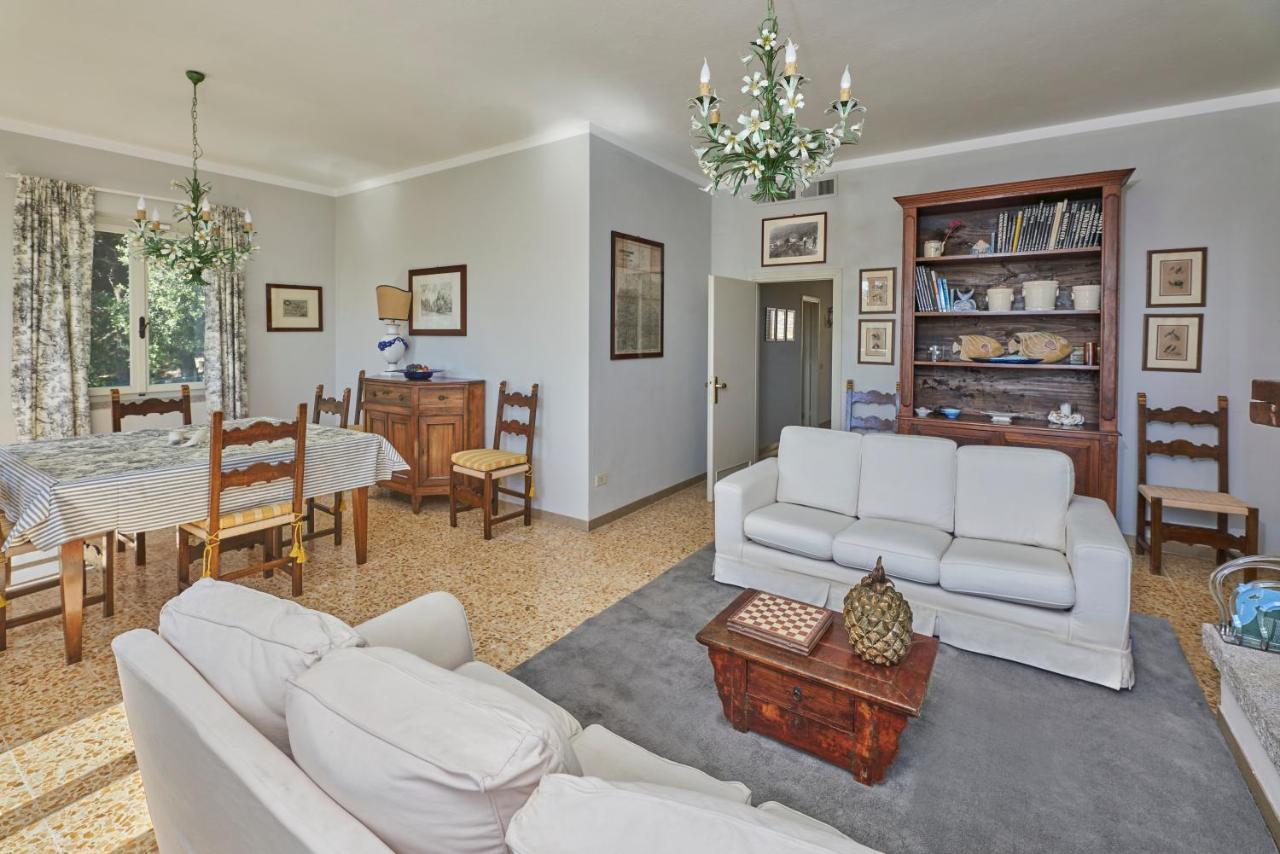Marciana Hills Apartments エクステリア 写真