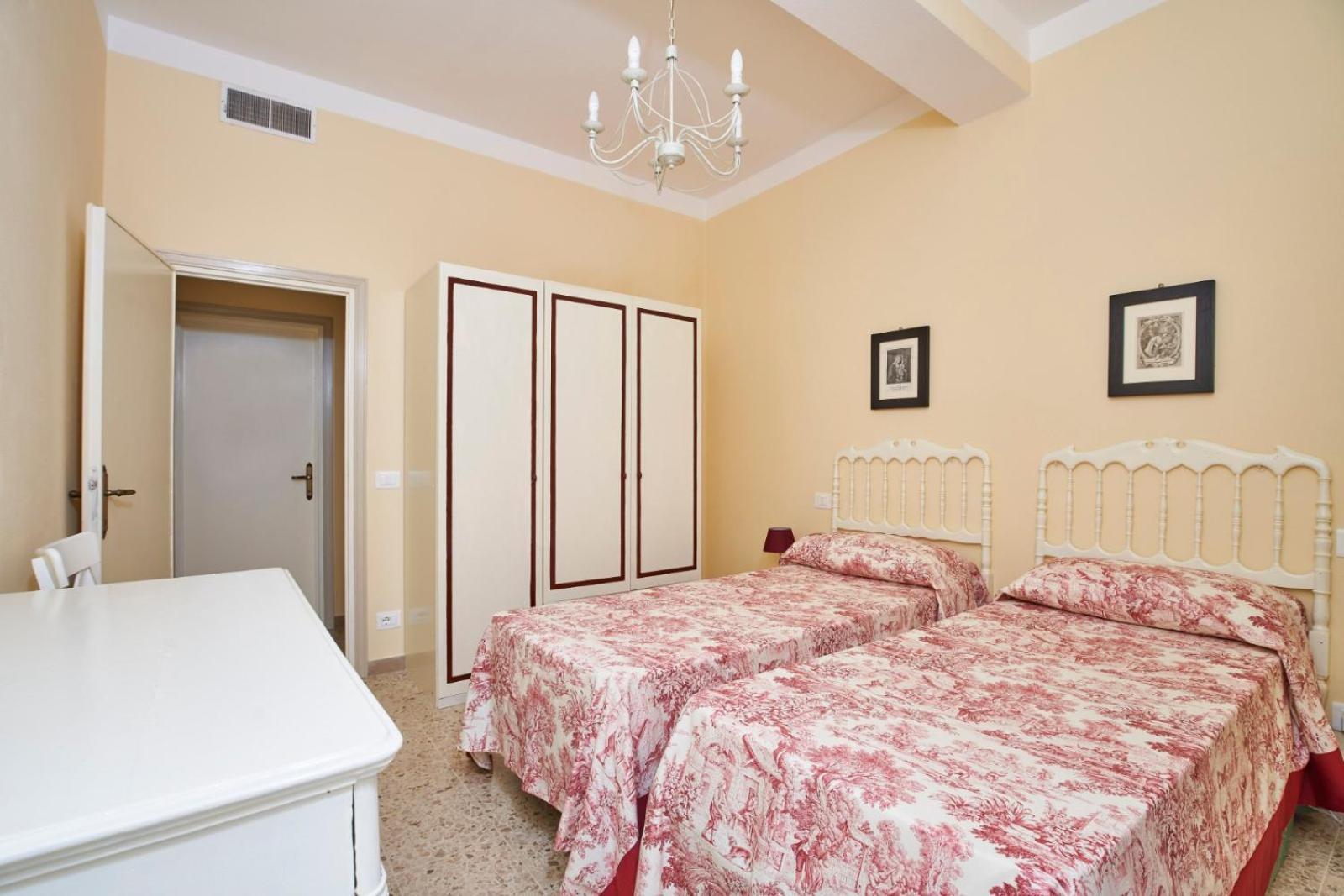 Marciana Hills Apartments エクステリア 写真