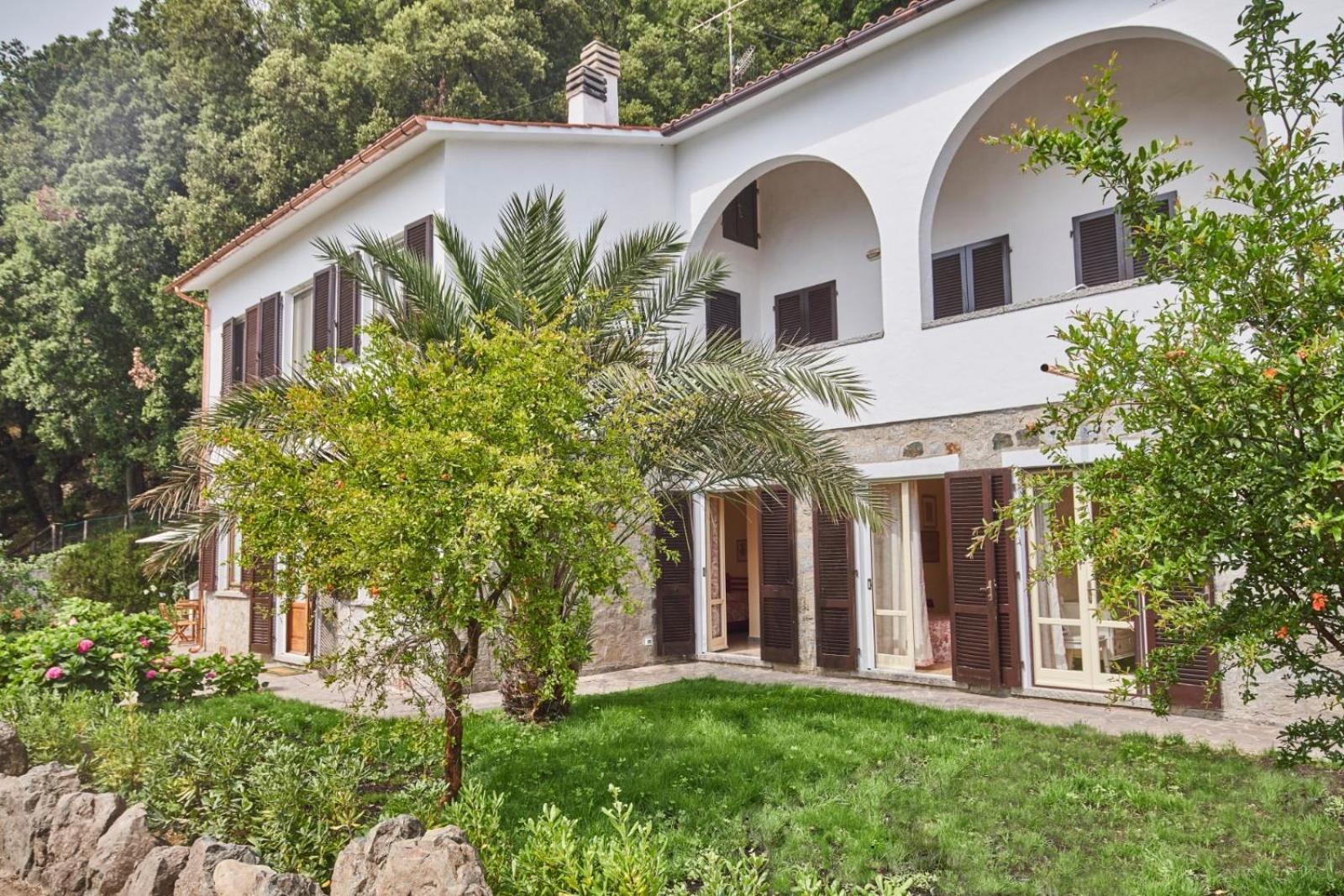 Marciana Hills Apartments エクステリア 写真