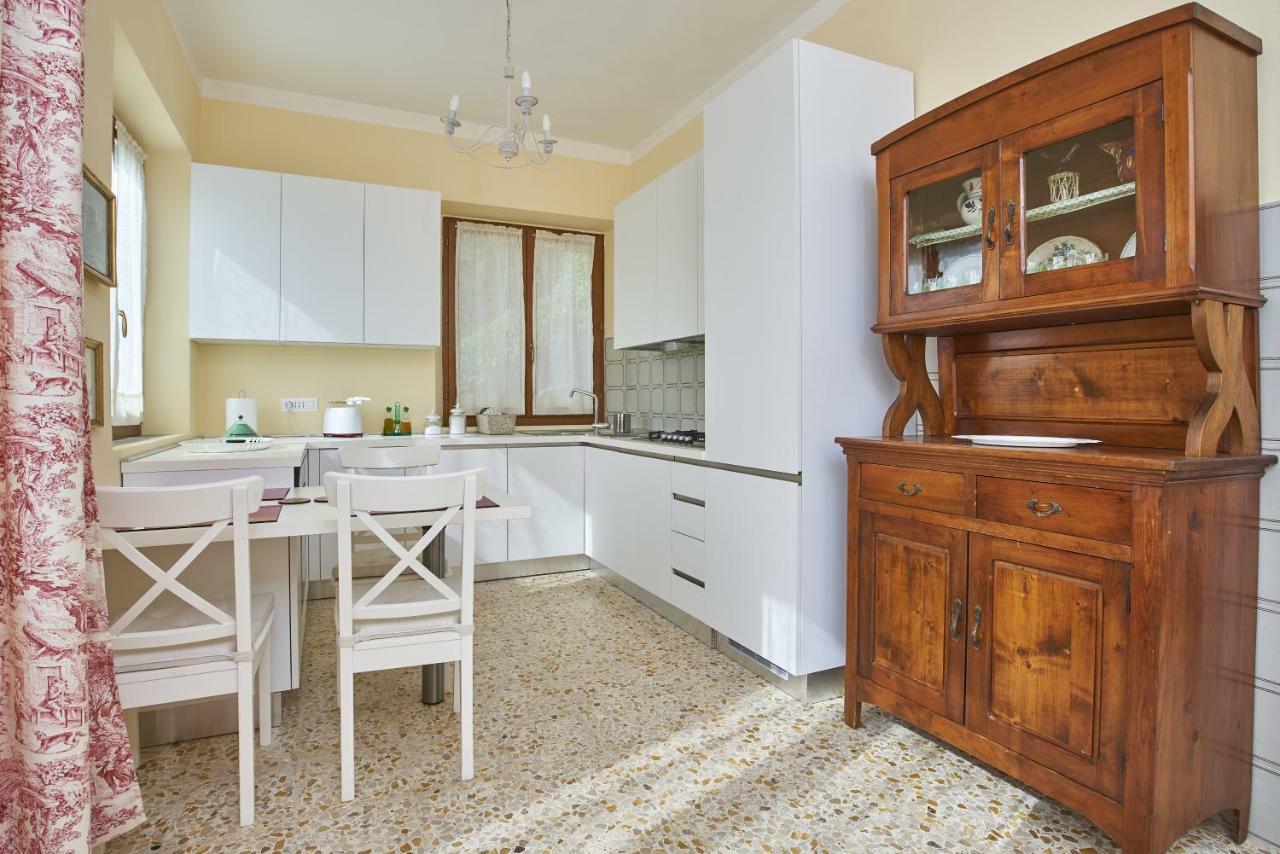 Marciana Hills Apartments エクステリア 写真