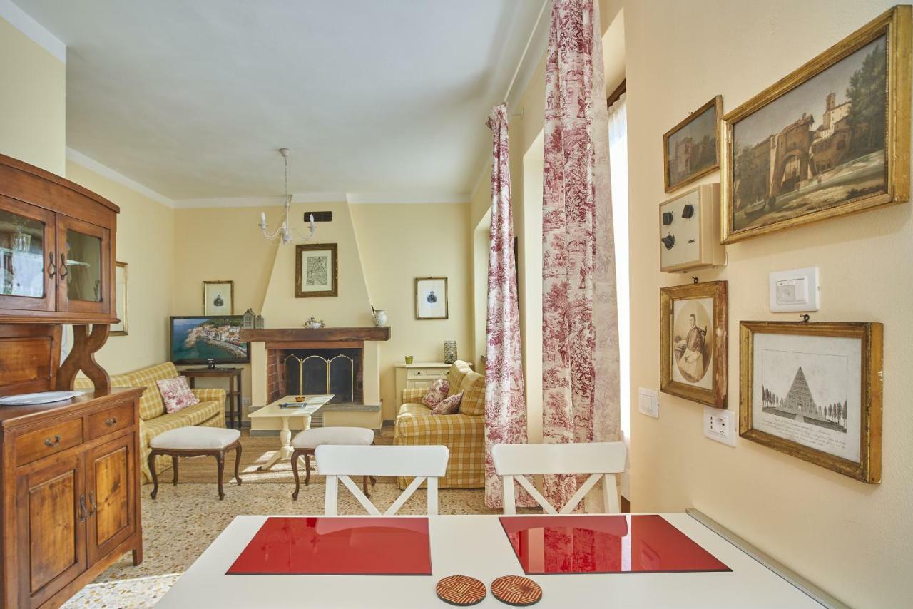 Marciana Hills Apartments エクステリア 写真