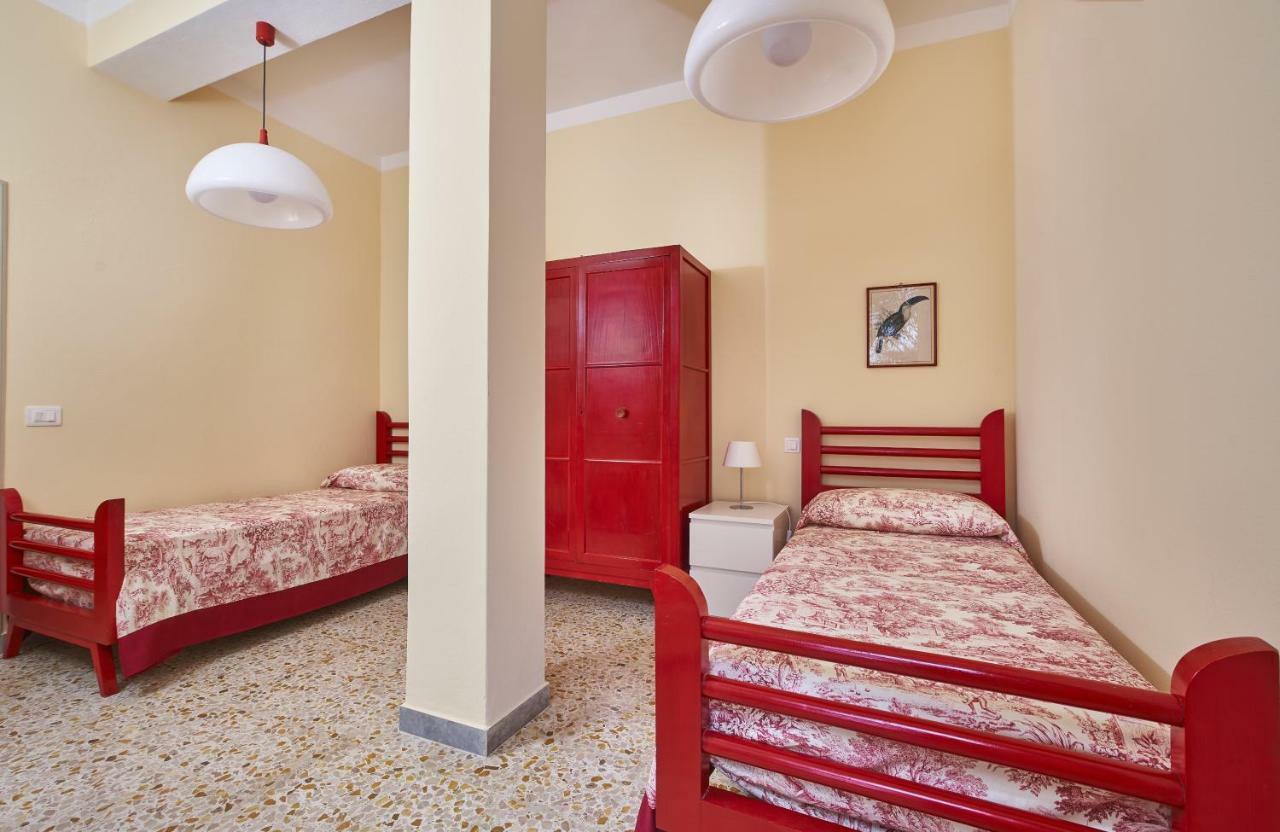 Marciana Hills Apartments エクステリア 写真