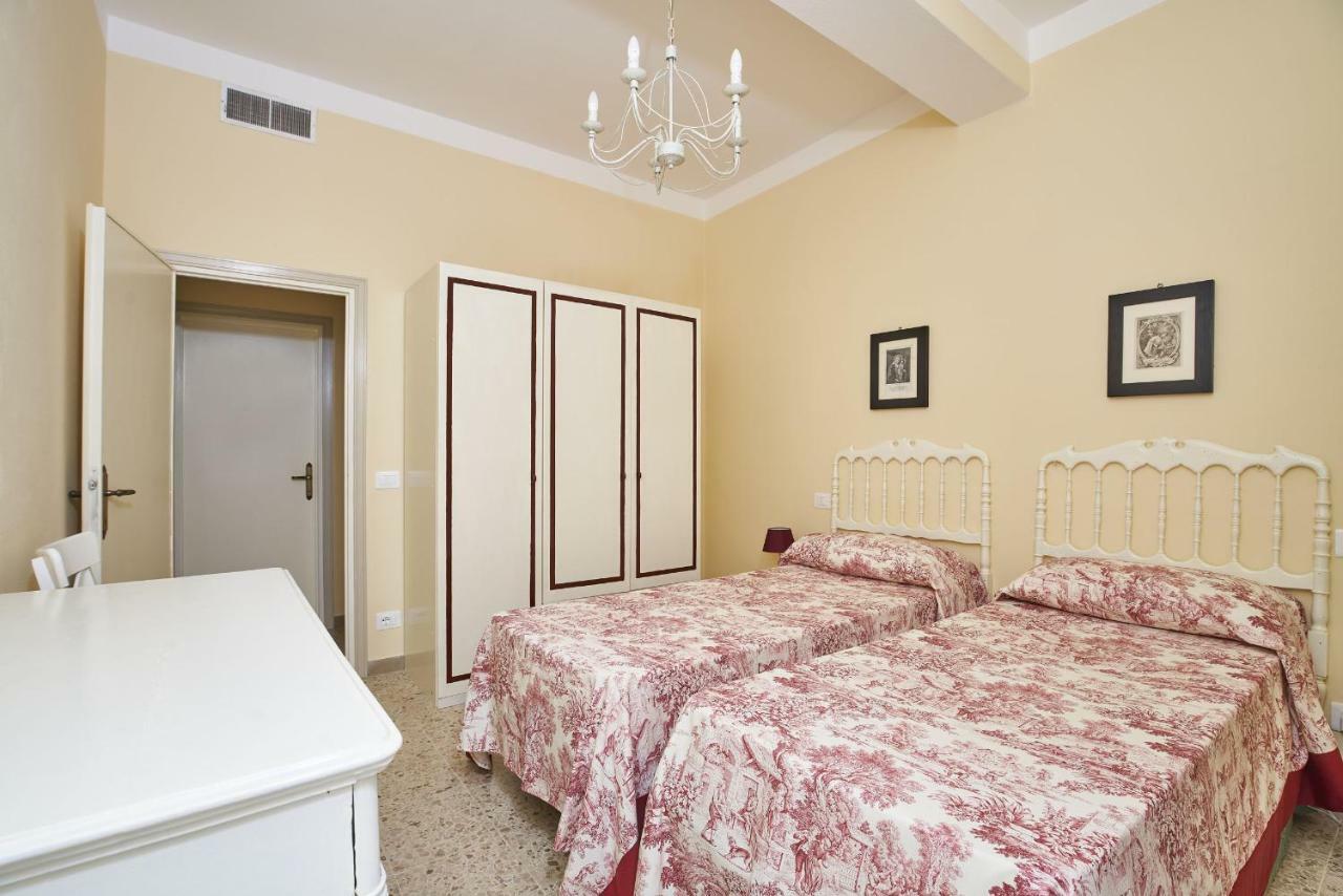 Marciana Hills Apartments エクステリア 写真